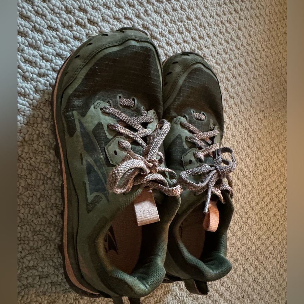Altra lone Peak 6